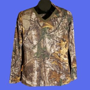She Outdoor Long Sleeve V-Neck Camo Tee Size S